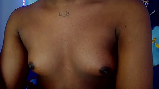 Chat XXX en directo de SaramyBigcock