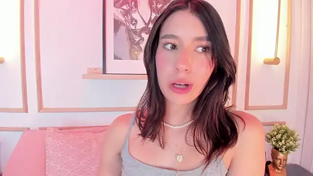 Nanami_ Chat XXX in diretta