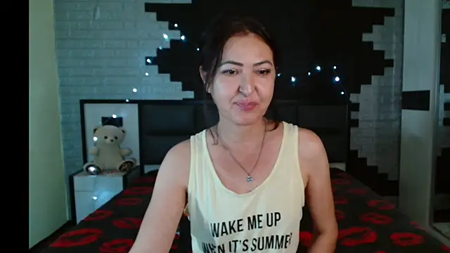 Ada_Vera Chat XXX live