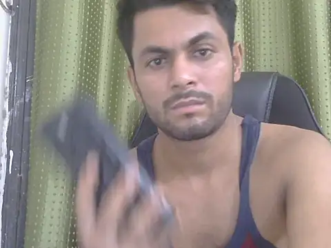 Stubborndesiboy 라이브 XXX 채팅