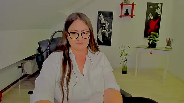 MistressDarrah Chat XXX live