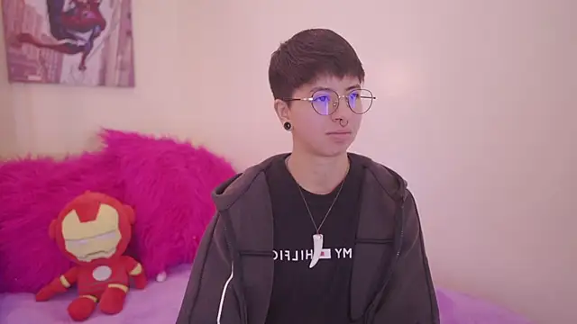 Chat XXX ao vivo de tommy_blue