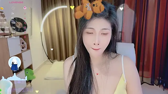 Vaidurya-Yolo live XXX chat