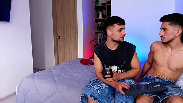 Chatroom XXX en direct de Two_sinzXX