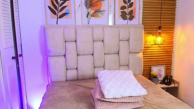 HemmaStar's Live XXX Chat
