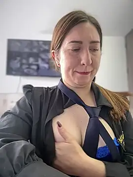 suzy-111 Adlı Modelin Canlı XXX Sohbeti