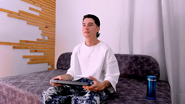 Oclahoma_x – Naživo XXX chat