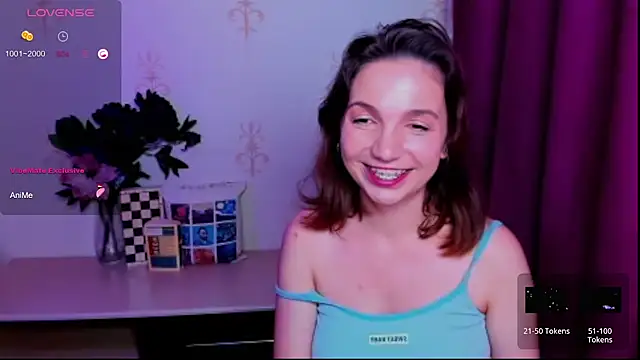 KindHazelHere_ Chat XXX in diretta