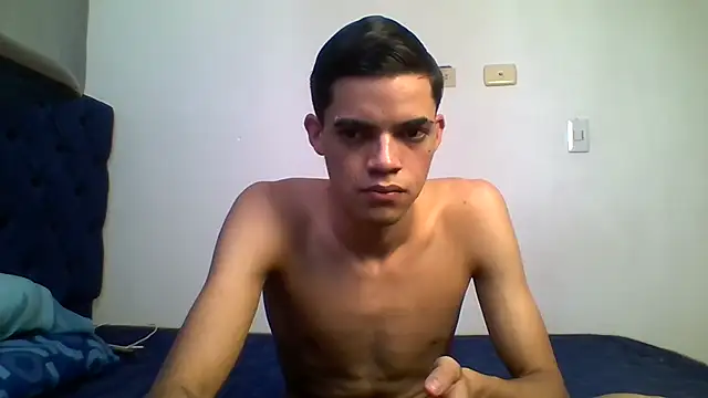 Latinos_2001 Live XXX-chat