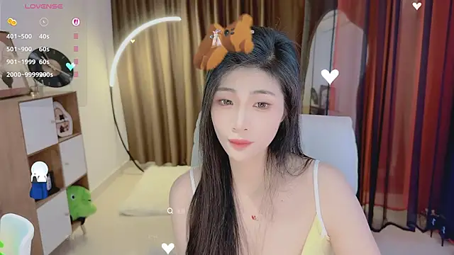 Vaidurya-Yolo's Live XXX Chat