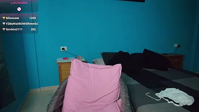 -AliceWonder- live XXX chat