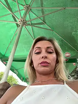 VikaBunny1 라이브 XXX 채팅