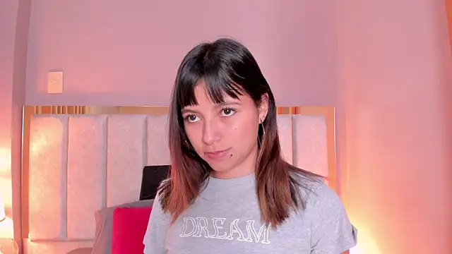 MaddyLovee_: онлайн-секс-чат