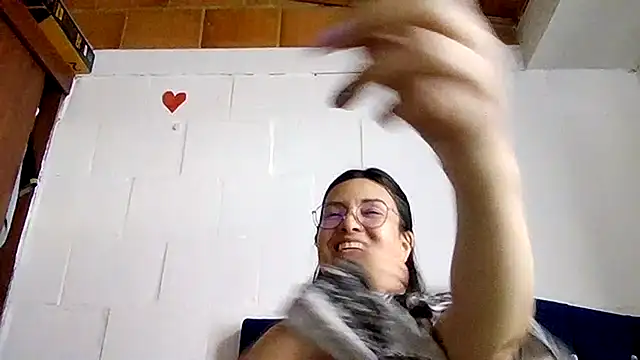 Chat +18 de princessbella93 ao vivo