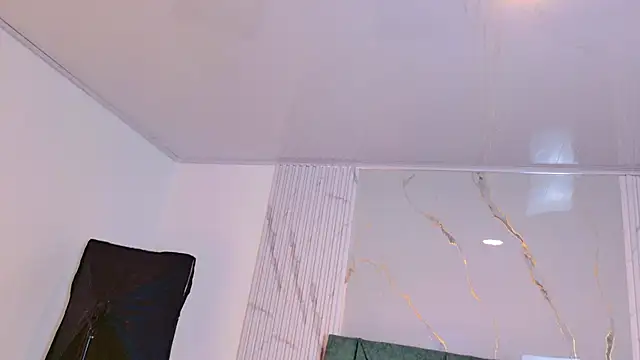 Онлайн чат XXX katiamoree