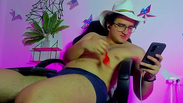 dylan_xxx1's Live XXX Chat