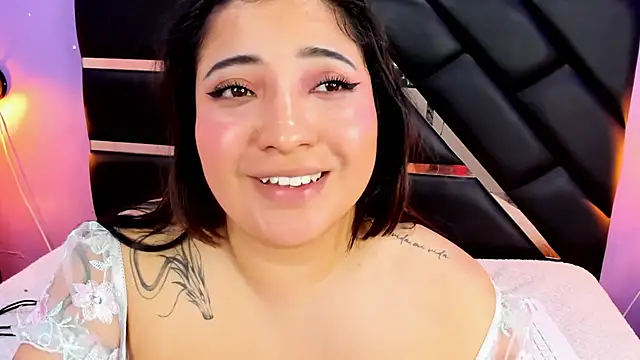 Czat XXX na żywo – Emma_monserrat