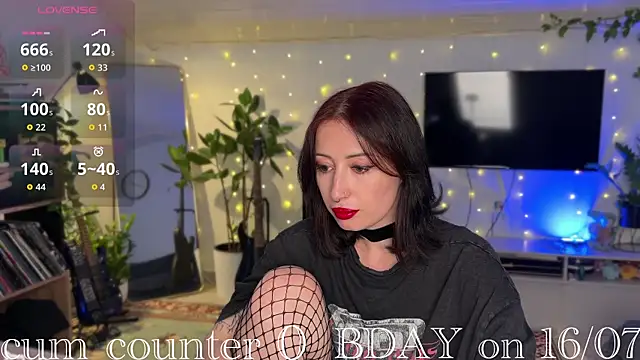 inked-vvitch's Live XXX Chat