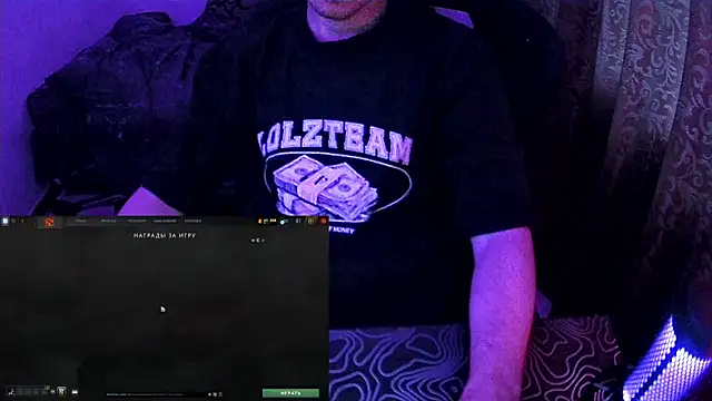 xXxHARDPORNxXx élő XXX-chatje
