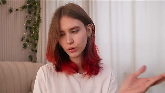 NidaSween's Live XXX Chat