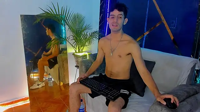 sexy_hairy1's Live XXX Chat