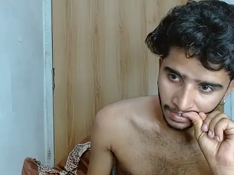 CoralN Show Webcam