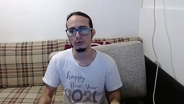 cholitohermoso's Live XXX Chat
