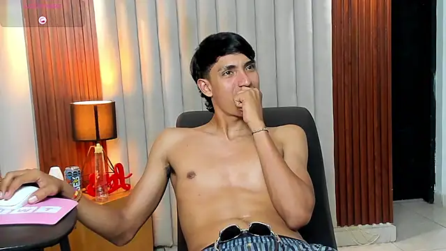 عرض كام myke_tucker