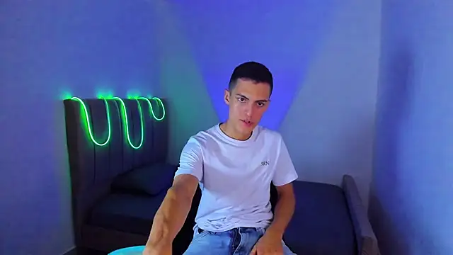 Chat XXX Live Matiius18