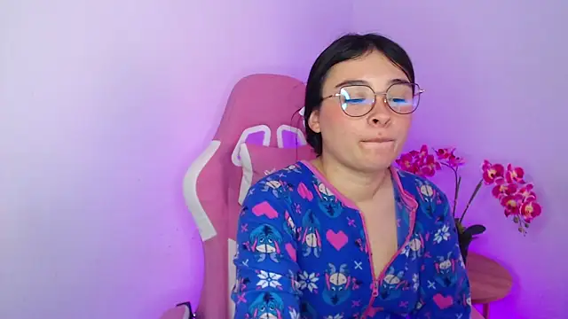Chat +18 de Nahia_Brm ao vivo