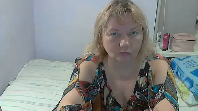 Lusi-777's Live XXX Chat