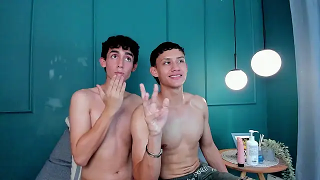 Alejo_and_Patrick: вебкам-шоу