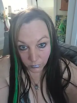 Queenemerald's Webcam Show