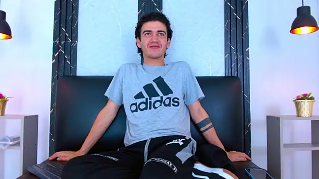 Živý XXX chat Feiccer_Castquer