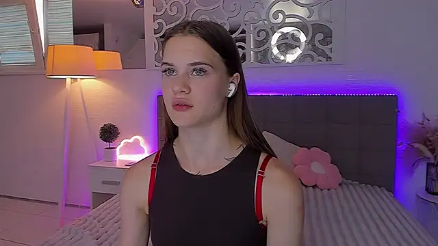 دردشة LuisaClover الجنسية المباشرة