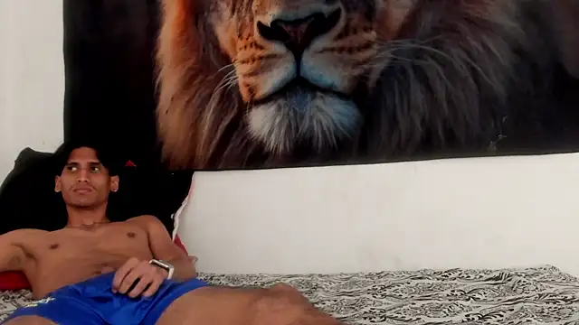 Show modela Derekt_Shaw na web-kameri