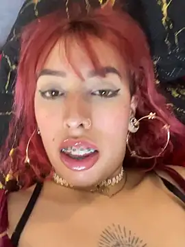 MeraSecretXXX Adlı Modelin Canlı XXX Sohbeti