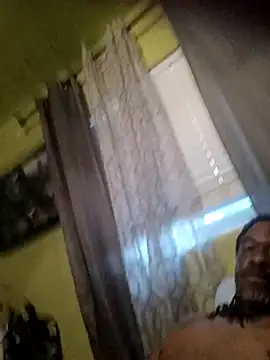 Mike67976 – Naživo XXX chat