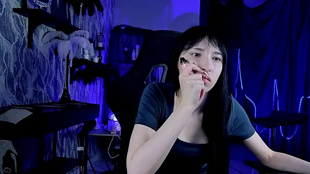 Chat XXX en directo de SeraphineSparda