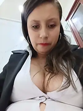 LIA--23 Chat XXX in diretta