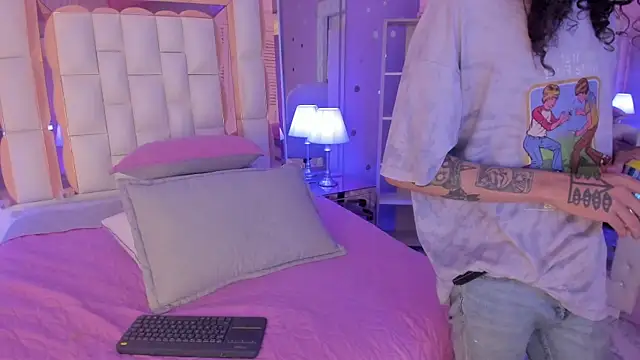 Goldentemptation_ Chat XXX in diretta