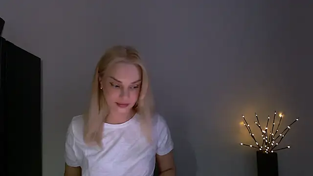 Lia_noo_regrets: онлайн-секс-чат