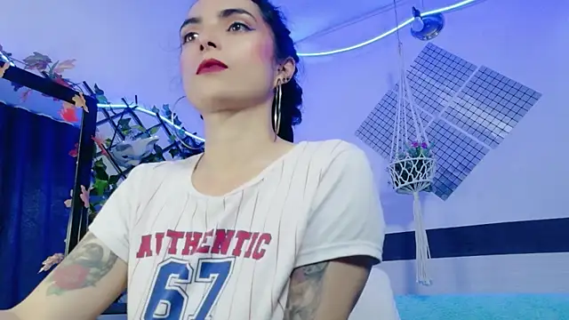 KandyParis Live XXX-chat