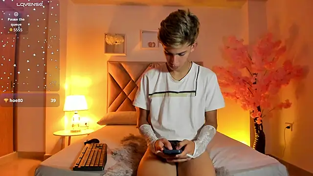 Baby_noahtt Live XXX-Chat