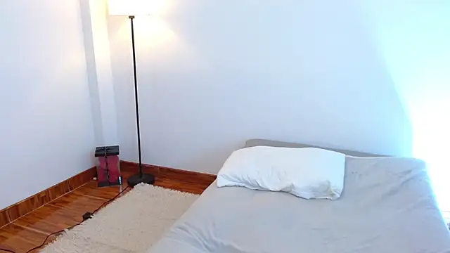 Chat +18 de Elle_Lee_ ao vivo