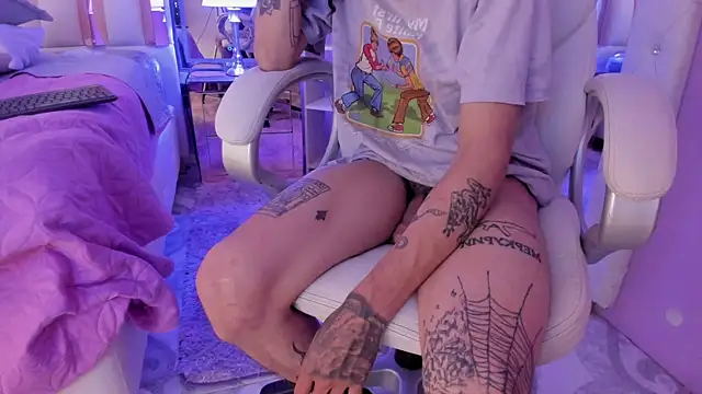 Chat +18 de Goldentemptation_ ao vivo