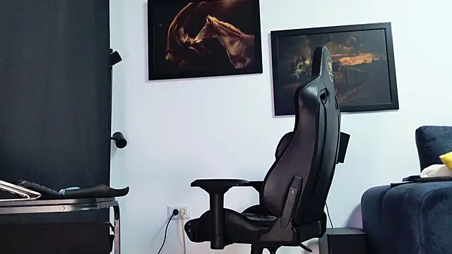 ChrisKox Adlı Modelin Canlı XXX Sohbeti