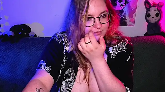 ZayaRush's Live XXX Chat