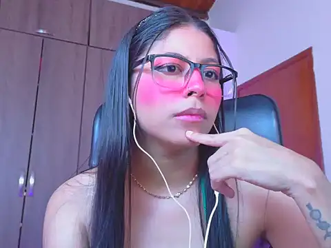 _ALLYSON18_'s Live XXX Chat