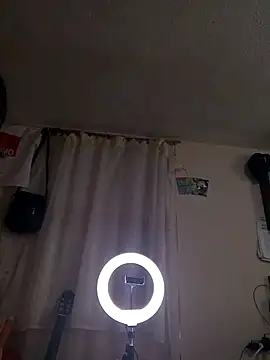 Bunny_and_claid Show in webcam
